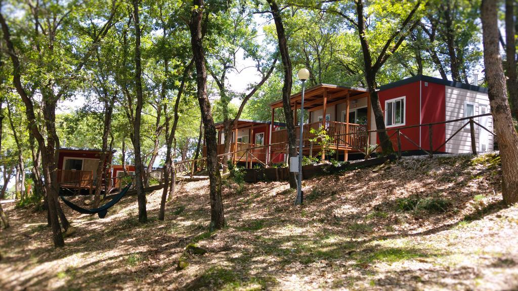Cerquestra Camping Village Monte del Lago Exterior photo